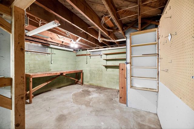 5205 MIDMOOR Road, Monona, WI 53716