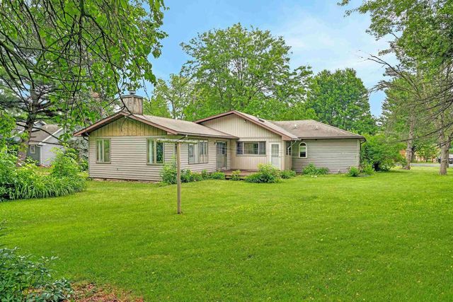 5205 MIDMOOR Road, Monona, WI 53716