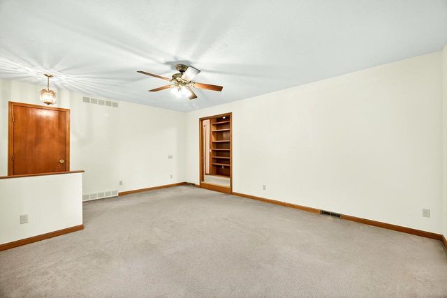 5205 MIDMOOR Road, Monona, WI 53716