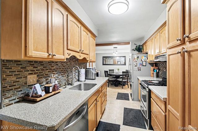 1756 Pedersen Road, Commerce Twp, MI 48390