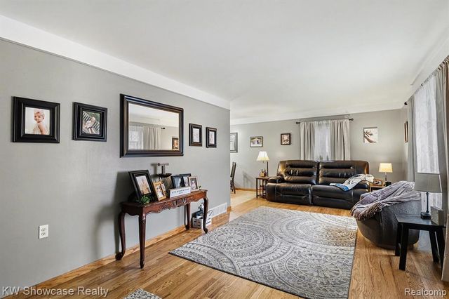 1756 Pedersen Road, Commerce Twp, MI 48390