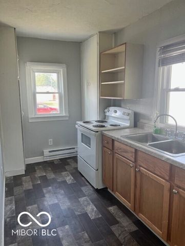 304 Andover Road, Anderson, IN 46013