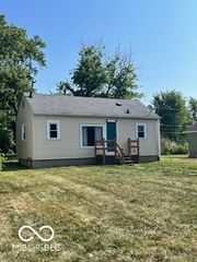 304 Andover Road, Anderson, IN 46013