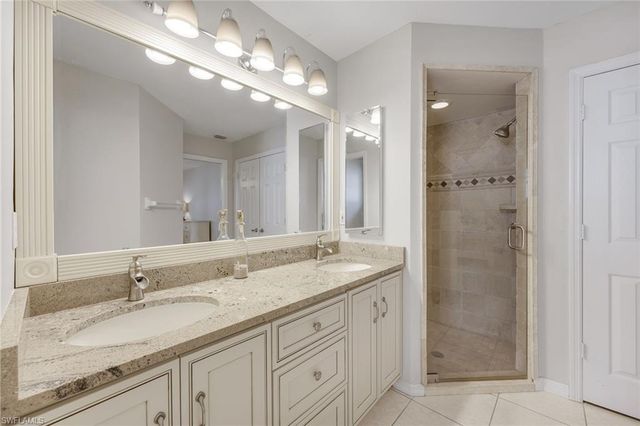 2513 Everest PKWY, Cape Coral, FL 33904