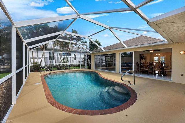 2513 Everest PKWY, Cape Coral, FL 33904