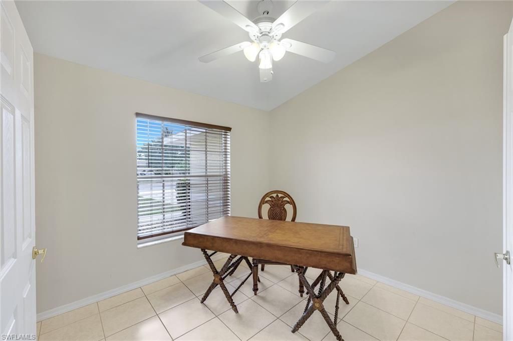 Image 25 of property listing at 2513 Everest PKWY, Cape Coral, FL 33904