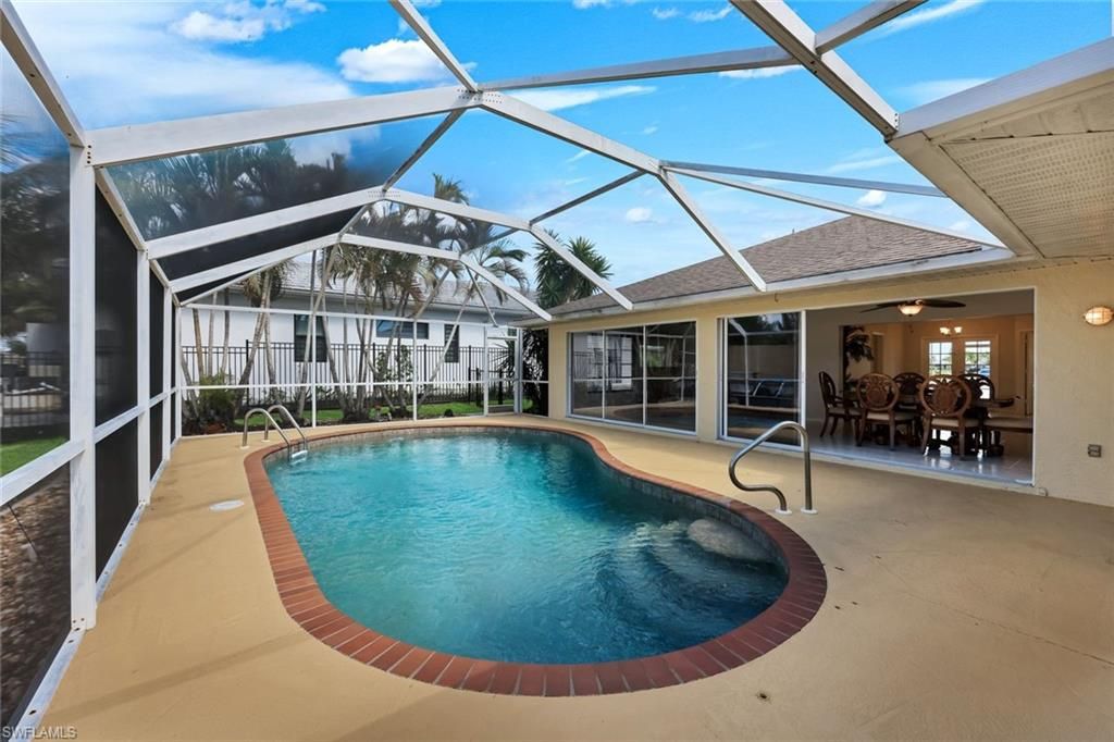 Image 27 of property listing at 2513 Everest PKWY, Cape Coral, FL 33904