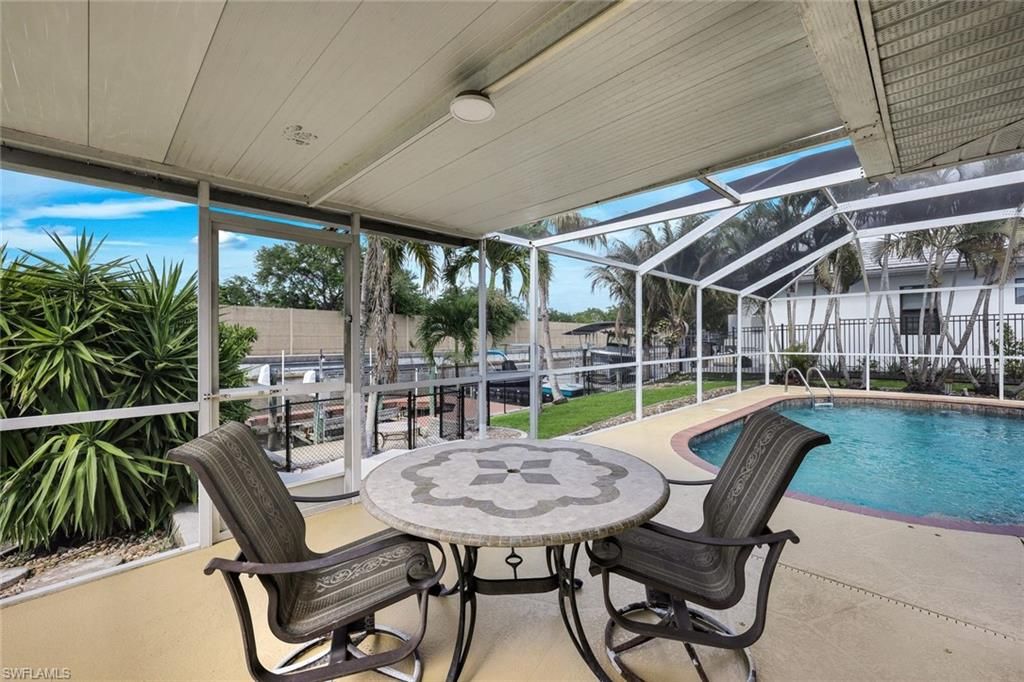 Image 28 of property listing at 2513 Everest PKWY, Cape Coral, FL 33904