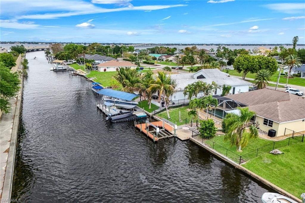 Image 35 of property listing at 2513 Everest PKWY, Cape Coral, FL 33904