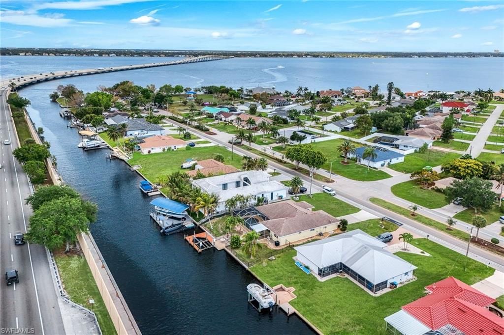 Image 36 of property listing at 2513 Everest PKWY, Cape Coral, FL 33904