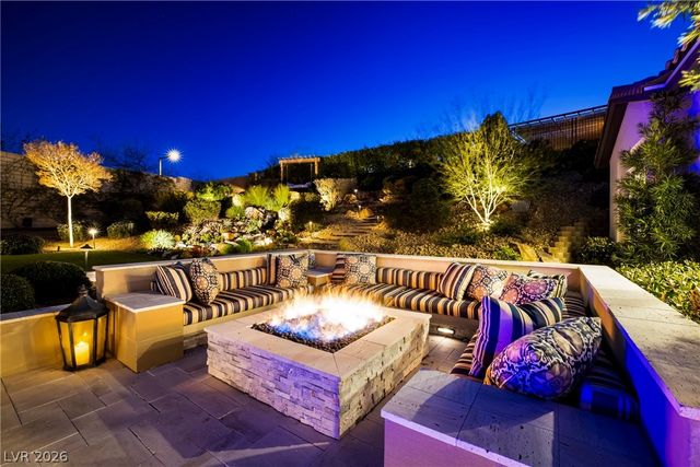 272 Tarragona Breeze Avenue, Las Vegas, NV 89138