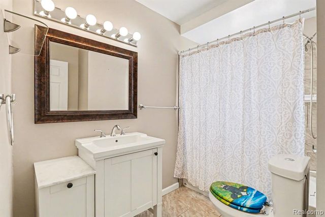 205 Gerst Road, Leonard, MI 48367