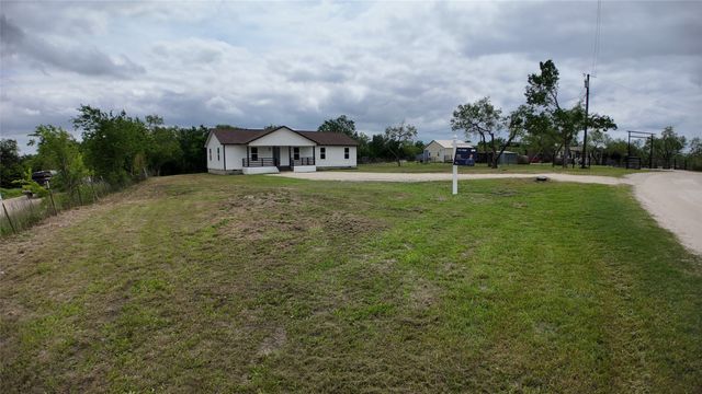 3037 County Road 0018, Corsicana, TX 75110