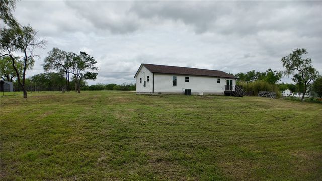 3037 County Road 0018, Corsicana, TX 75110