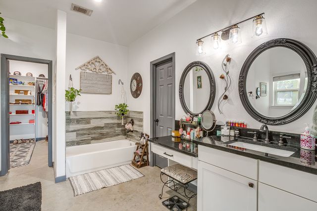 428 Gail Drive, Kennedale, TX 76060