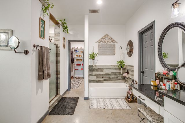 428 Gail Drive, Kennedale, TX 76060