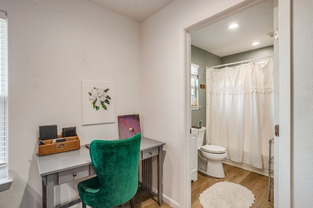 428 Gail Drive, Kennedale, TX 76060