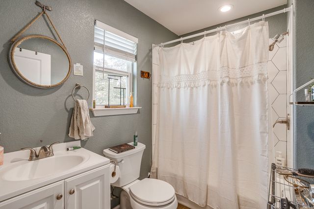 428 Gail Drive, Kennedale, TX 76060