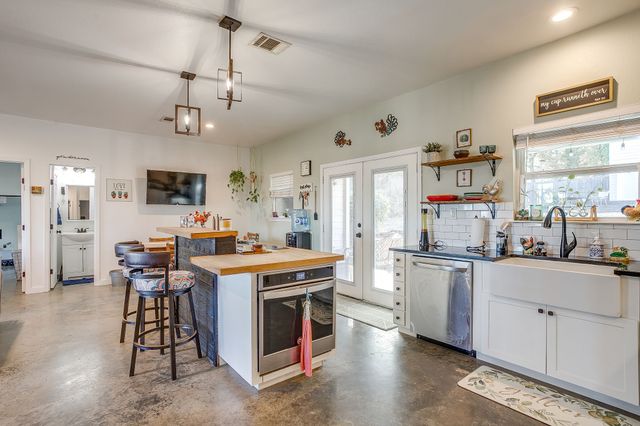 428 Gail Drive, Kennedale, TX 76060