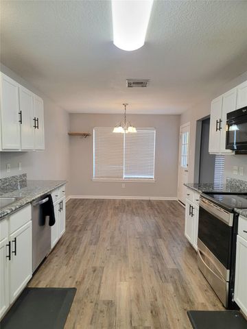2602 27th Avenue N, Texas City, TX 77590