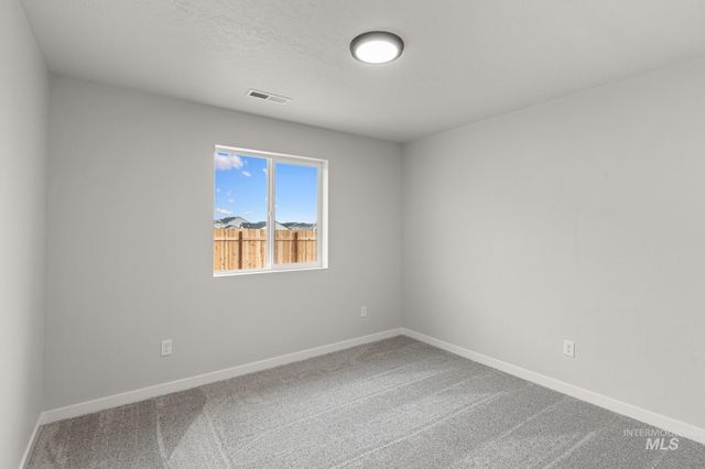 4596 S Fort George Ave, Nampa, ID 83686