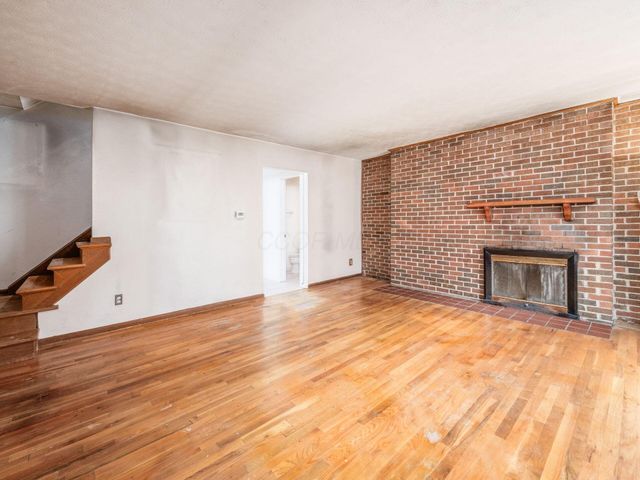 1832 Willoway Circle S, Columbus, OH 43220