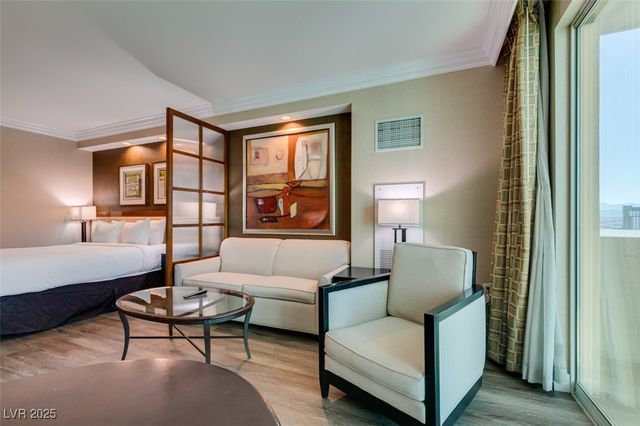 135 East HARMON Avenue 2705, Las Vegas, NV 89109