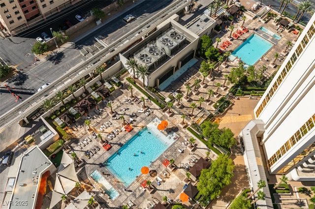 135 East HARMON Avenue 2705, Las Vegas, NV 89109