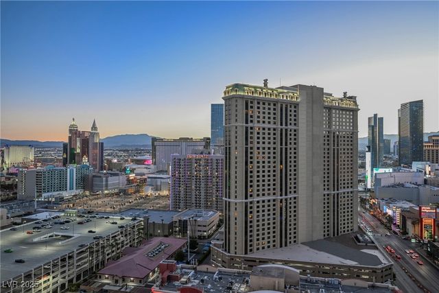 135 East HARMON Avenue 2705, Las Vegas, NV 89109