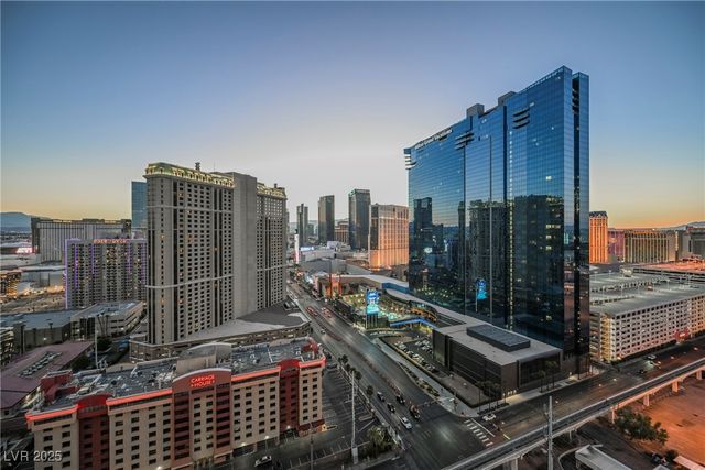 135 East HARMON Avenue 2705, Las Vegas, NV 89109