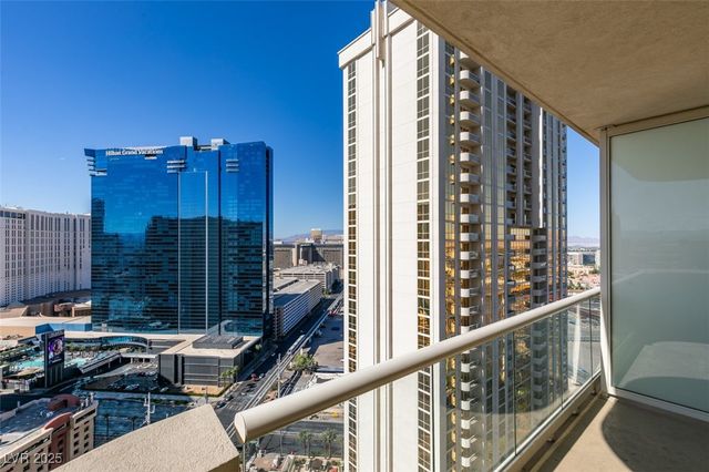 135 East HARMON Avenue 2705, Las Vegas, NV 89109