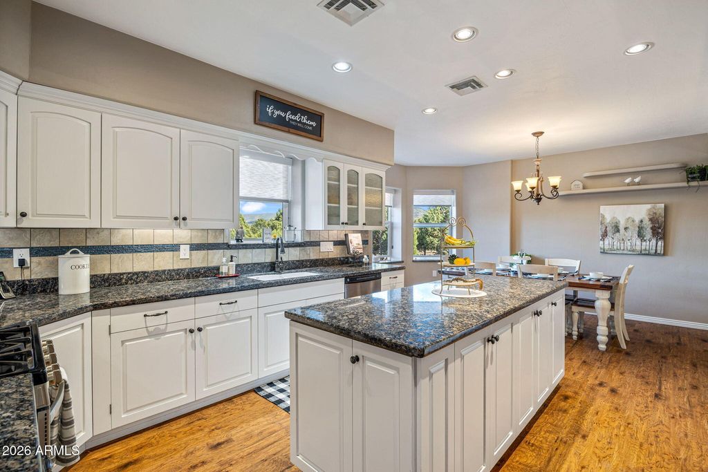 Image 13 of property listing at 31 E COUNTY ROAD N2163 Drive, Nutrioso, AZ 85932