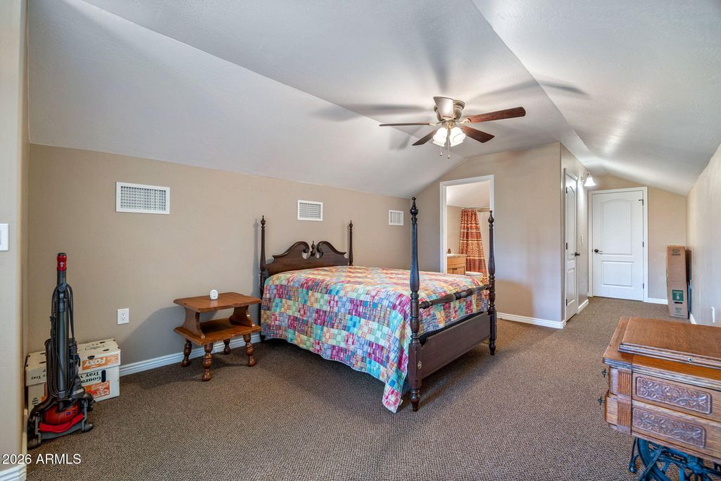 Image 25 of property listing at 31 E COUNTY ROAD N2163 Drive, Nutrioso, AZ 85932