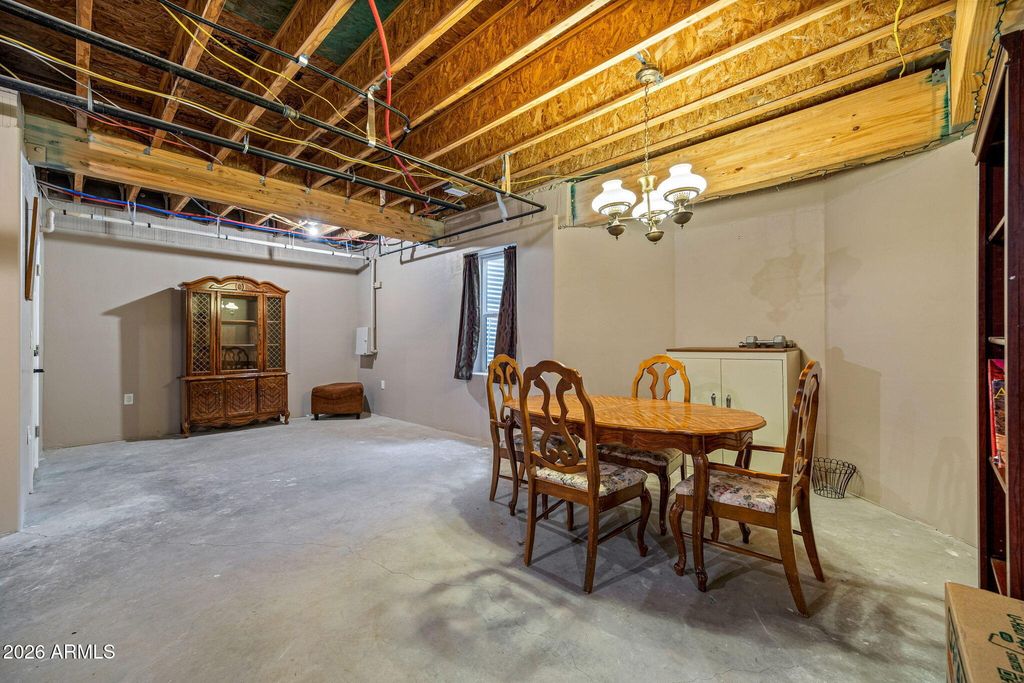 Image 31 of property listing at 31 E COUNTY ROAD N2163 Drive, Nutrioso, AZ 85932