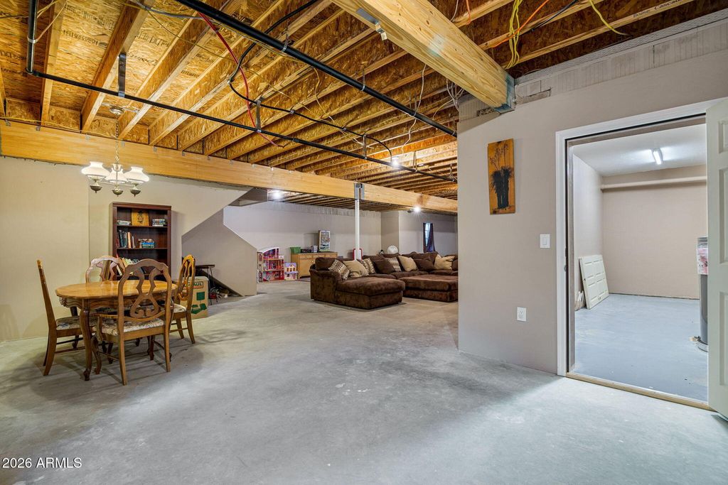 Image 32 of property listing at 31 E COUNTY ROAD N2163 Drive, Nutrioso, AZ 85932