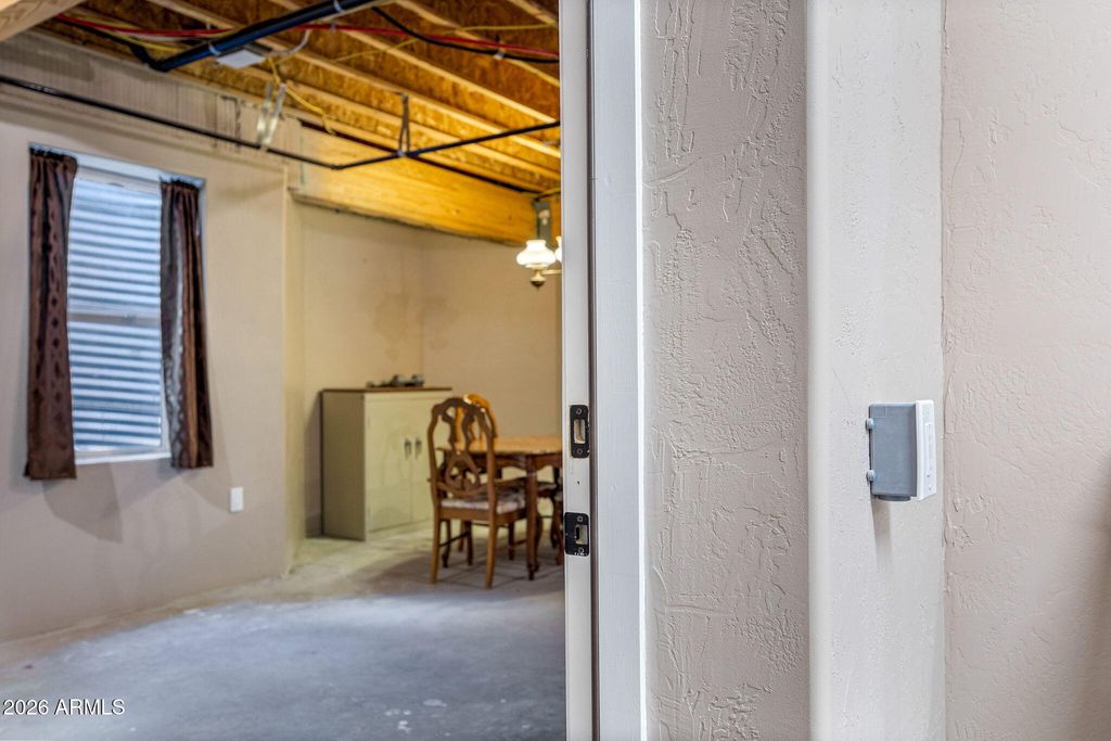 Image 33 of property listing at 31 E COUNTY ROAD N2163 Drive, Nutrioso, AZ 85932