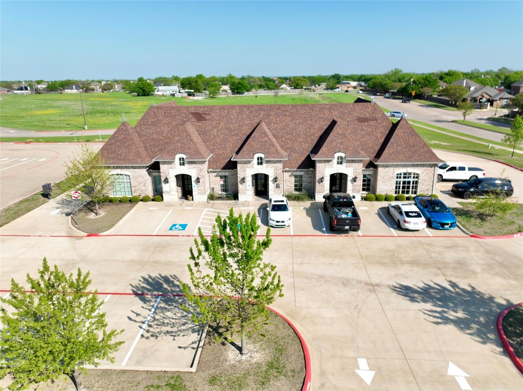 101 Vintage Drive 101, Red Oak, TX 75154
