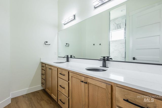 24806 Thunder Cloud St, Middleton, ID 83644