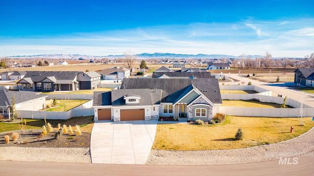 24806 Thunder Cloud St, Middleton, ID 83644
