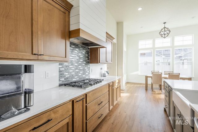 24806 Thunder Cloud St, Middleton, ID 83644