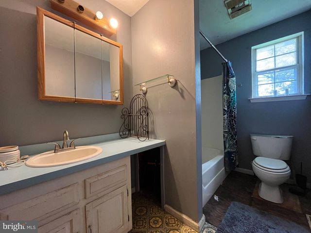 755 MOONFLOWER AVE, Reading, PA 19606