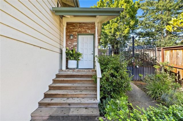 1909 Pineridge, Cambria, CA 93428