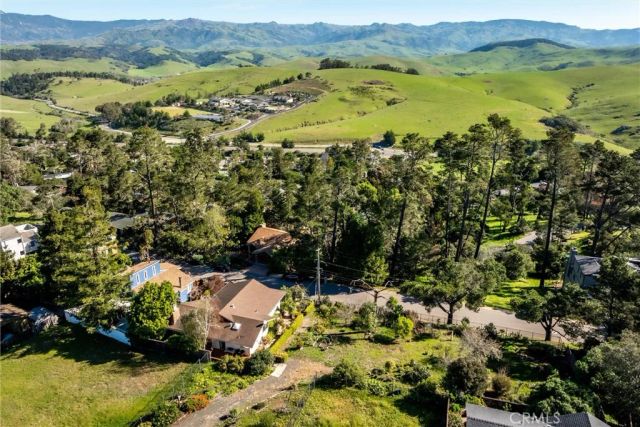 1909 Pineridge, Cambria, CA 93428