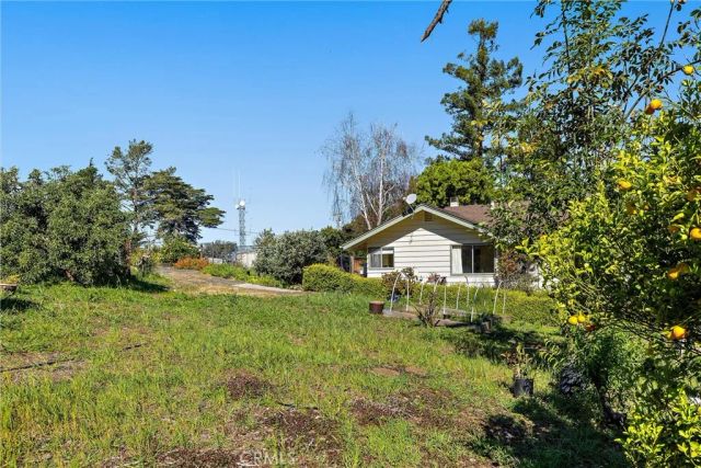 1909 Pineridge, Cambria, CA 93428