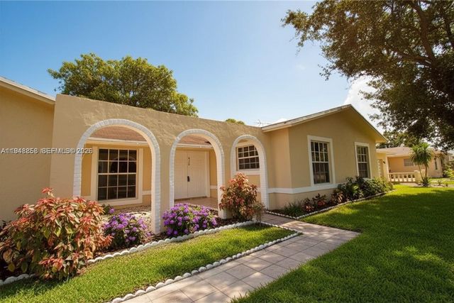 420 SW 62nd Ave, Margate, FL 33068