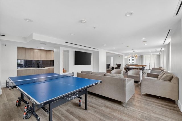 110 N Federal Highway 602, Fort Lauderdale, FL 33301