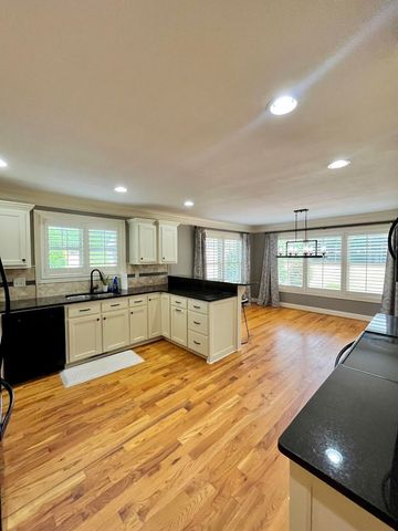 170 Old Pros Dr, Gaffney, SC 29341