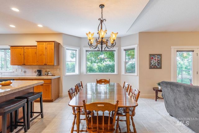 345 N Magnolia Pl., Middleton, ID 83644