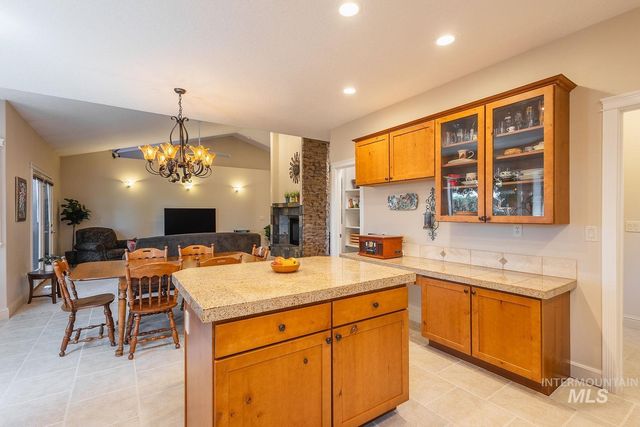 345 N Magnolia Pl., Middleton, ID 83644