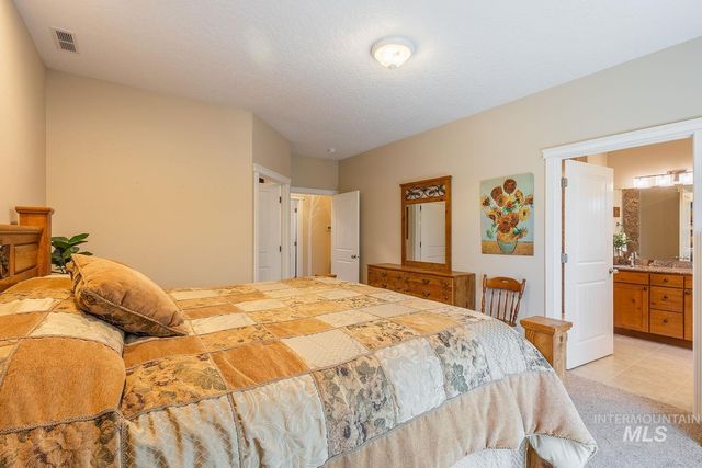 345 N Magnolia Pl., Middleton, ID 83644